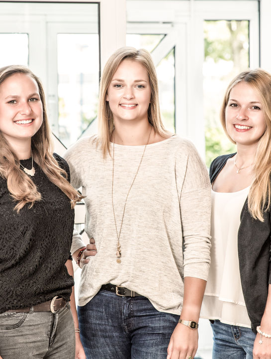 Teamfoto der drei Aushilfen bei der WiREG